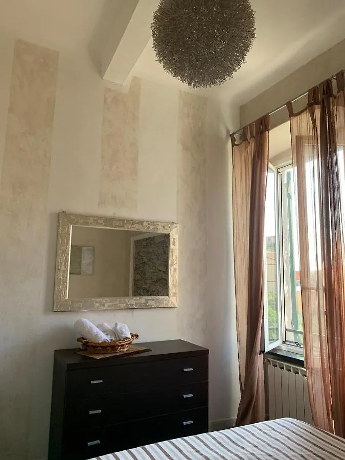 Dalla Volta Apartment Vezzano Ligure Italy